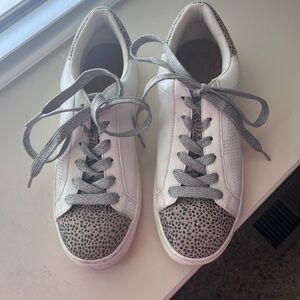 Universal Thread white sneakers/animal print/silver lace Size 9